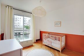 Modern, Spacious Apartment Just Outside Paris