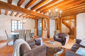 Norman House 160m2 With Pool at the Hippodrome