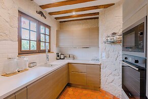 Norman House 160m2 With Pool at the Hippodrome