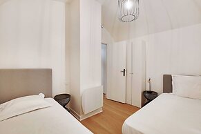 Elegant Apartment - 2bd/6p - Hotel de Ville