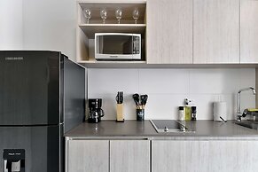 w Radiant Loft w Perfect View in Santa Barbara