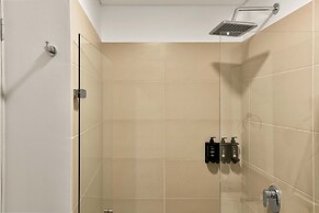 w Radiant Loft w Perfect View in Santa Barbara