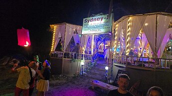 Sydney X cafe and Huts