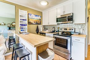 Walk to Beach: Resort Perks at Hilton Head Condo!