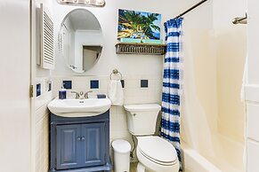 Walk to Beach: Resort Perks at Hilton Head Condo!