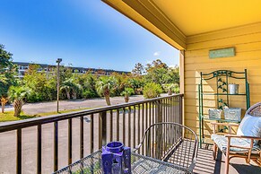 Walk to Beach: Resort Perks at Hilton Head Condo!