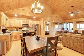 Cottage w/ Hot Tub: 3 Mi to Downtown Blue Ridge!