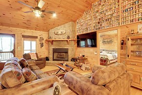Cottage w/ Hot Tub: 3 Mi to Downtown Blue Ridge!