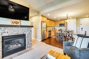 Walk to Slopes: Granby Condo w/ Balcony!