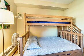 Walk to Slopes: Granby Condo w/ Balcony!