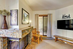Walk to Ski Lift: Condo w/ Hot Tub in Durango!