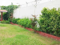 The Taj Mughal Courtyard Homestay