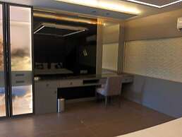 The Taj Mughal Courtyard Homestay