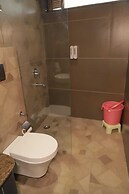 The Taj Mughal Courtyard Homestay