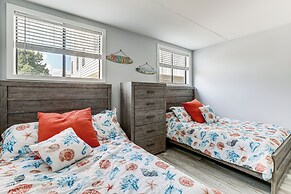 2 Blocks to Beach: Modern Condo in North Wildwood!