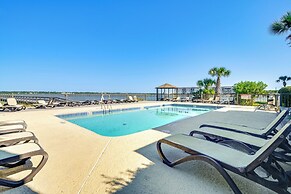 Private Beach & Pool Access: Murrells Inlet Condo!