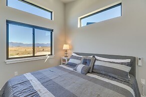 Tiny Home w/ Mtn View: Near Flathead Lake & Skiing