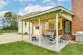 Large Yard & Basketball Hoop: Murfreesboro Home!