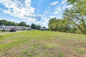 Riverfront Cabin Near Yellowstone Lake State Park