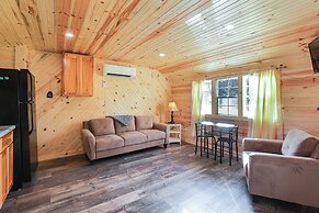 Riverfront Cabin Near Yellowstone Lake State Park