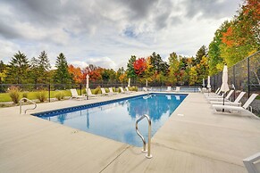Mtn & Foliage Views: Modern Mount Snow Stay!