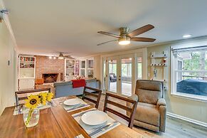 On-site River Access: Hartwell Getaway w/ Deck!