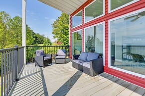 Nolin Lake Home w/ Decks & Fire Pit in Clarkson!