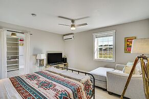 Dog-friendly Guest House on Horse Ranch in Azle!