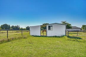 Dog-friendly Guest House on Horse Ranch in Azle!