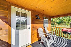 9 Mi to Lake Michigan: Secluded Cabin Getaway