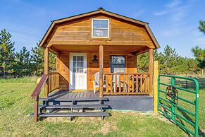9 Mi to Lake Michigan: Secluded Cabin Getaway