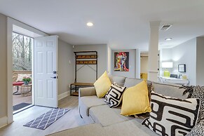 Modern Decatur Getaway ~ 8 Mi to Downtown Atlanta!