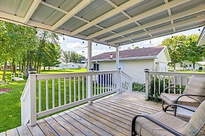 Lake Views & Fireside Bliss: Cecil Cottage w/ Yard
