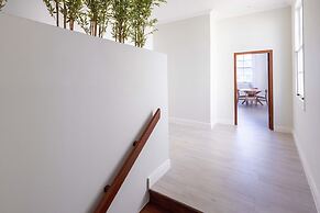 Chic Broadway Apartment in Central Willemstad