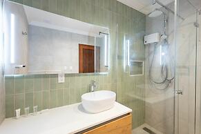 Chic Broadway Apartment in Central Willemstad