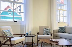 Chic Broadway Apartment in Central Willemstad