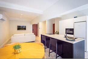 Modern Elegant Broadway Vibes in Willemstad