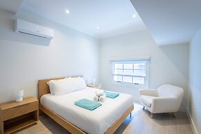 Modern Elegant Broadway Vibes in Willemstad