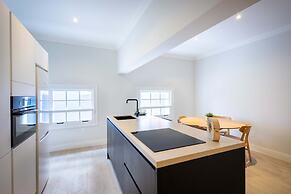 Modern Elegant Broadway Vibes in Willemstad