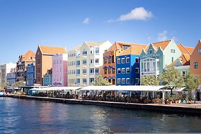 Modern Elegant Broadway Vibes in Willemstad