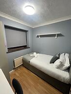 Charming Close Retreat in Grays