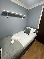 Charming Close Retreat in Grays