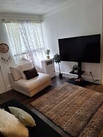 DOWNTOWN AT CUTE AND COZY