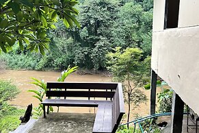 The Cascade - Mae Taeng Waterfall Bungalows