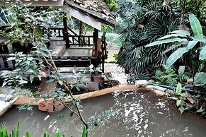 The Cascade - Mae Taeng Waterfall Bungalows
