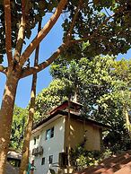 The Cascade - Mae Taeng Waterfall Bungalows