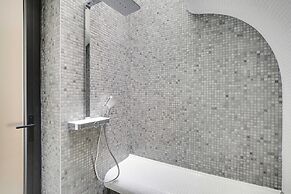 Superb Apartment With Hammam -4br/12p- Bastille