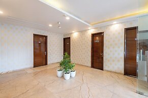 Saavi Hotel Sector- 46