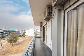 Saavi Hotel Sector- 46