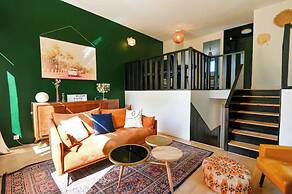 Elegant Triplex With Private Parking-2br/4p-honfleur